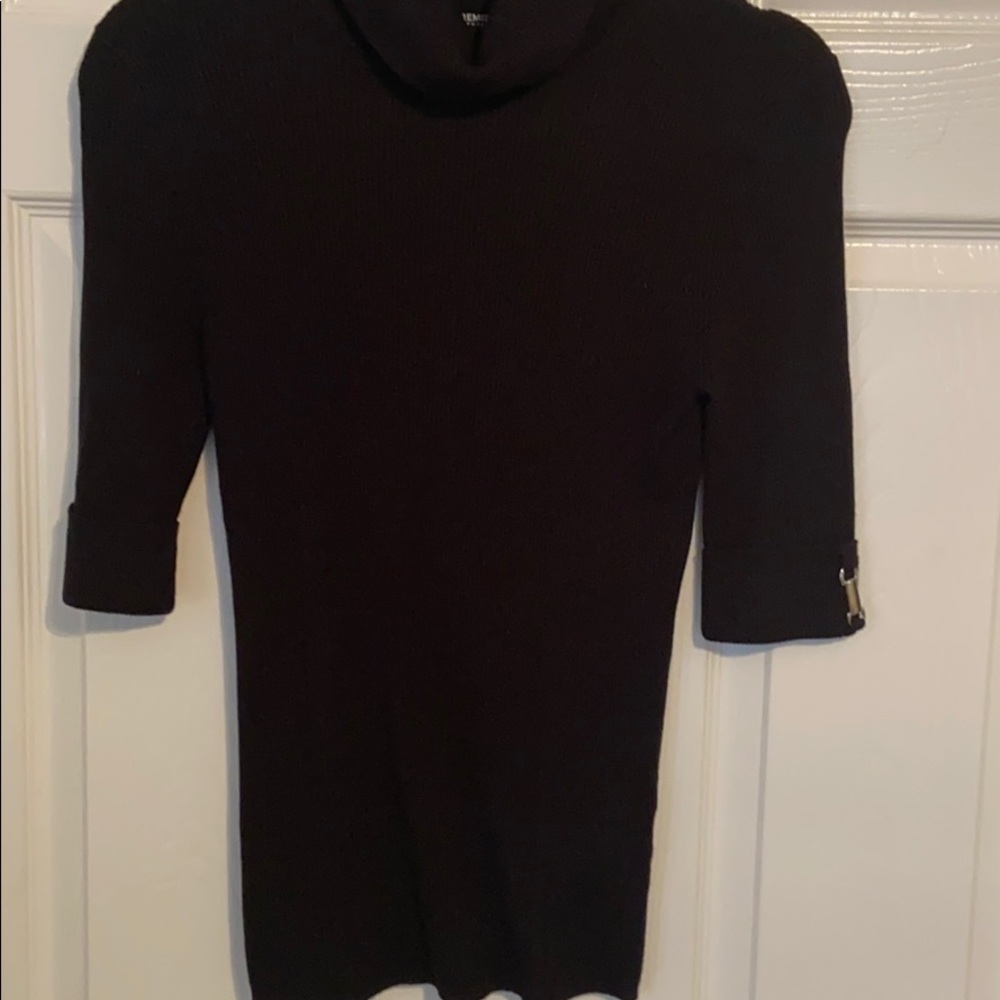 Lady’s sweater